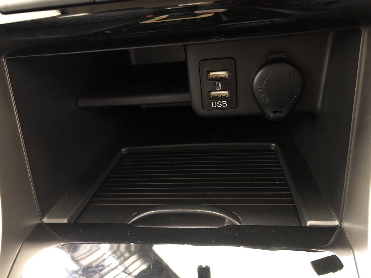 Extra storage compartments. – Daniel Fernandez pic, October 23, 2020