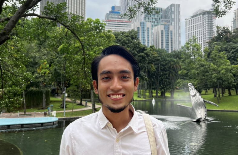 Commenting on the lack of Merdeka spirit among the people, university student Muhammad Noraiman, 22, says Malaysians are currently still under a tremendous amount of pressure due to the ongoing social gap between the races, worsening economic problems, and minimum wage issues. – HAKIM MAHARI/The Vibes pic, August 19, 2022