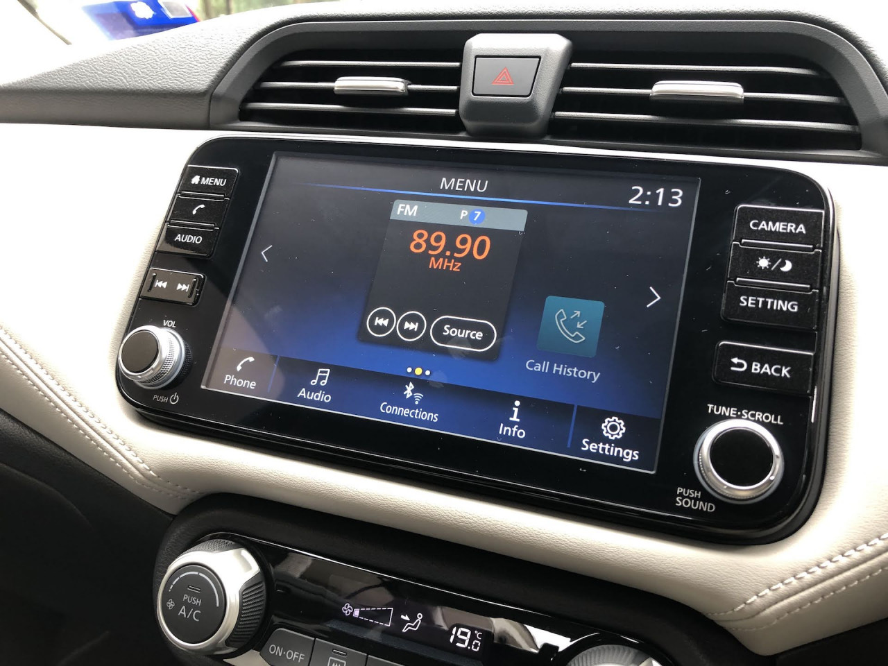 The Nissan Almera VLT's touchscreen display. – Daniel Fernandez pic