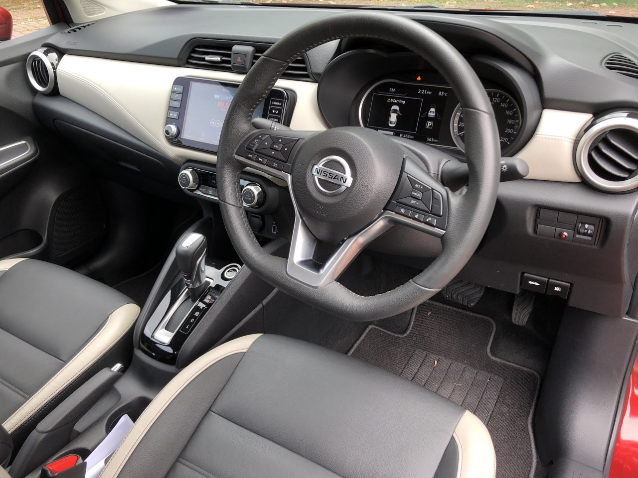 A wider view of the front cabin of the Nissan Almera VLT. – Daniel Fernandez pic