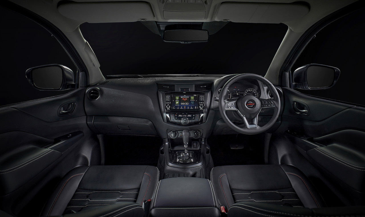 Dashboard and front interior of the Nissan Navara 2021. – Pic courtesy of Nissan Global, November 6, 2020