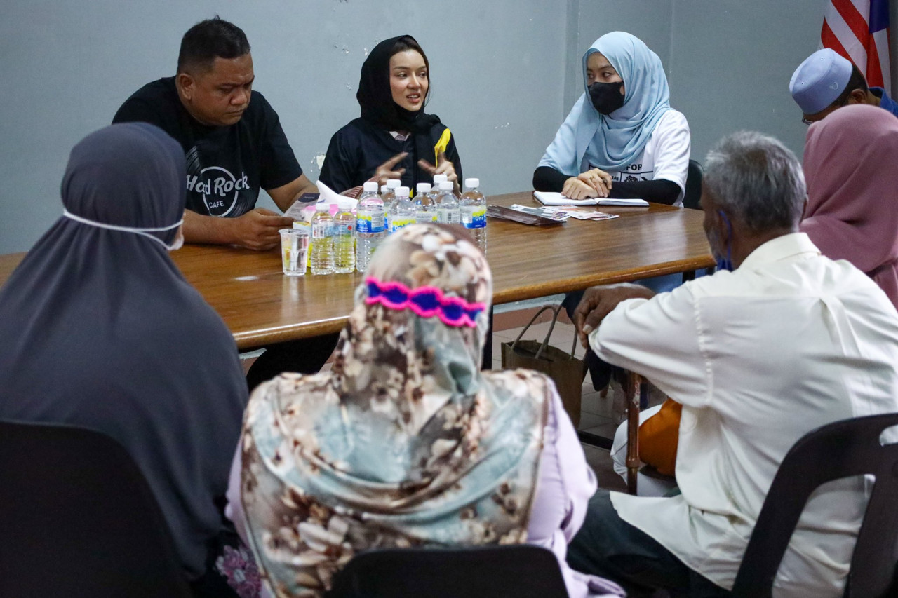 Among her immediate plans for Batu, says Nur Fathiah Syazwana Shahruddin, include attending to community and local traders’ issues, increasing connectivity of feeder buses into remote areas, and addressing parking and congestion issues. – @lxcleopatraxl Twitter pic, November 15, 2022