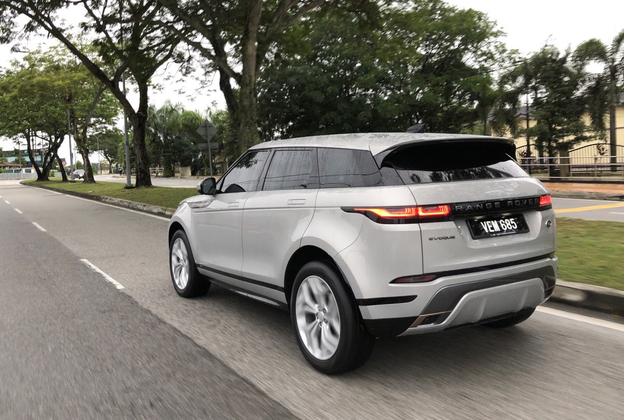 Side and rear view of the new Evoque. – Daniel Fernandez pic, September 29, 2020