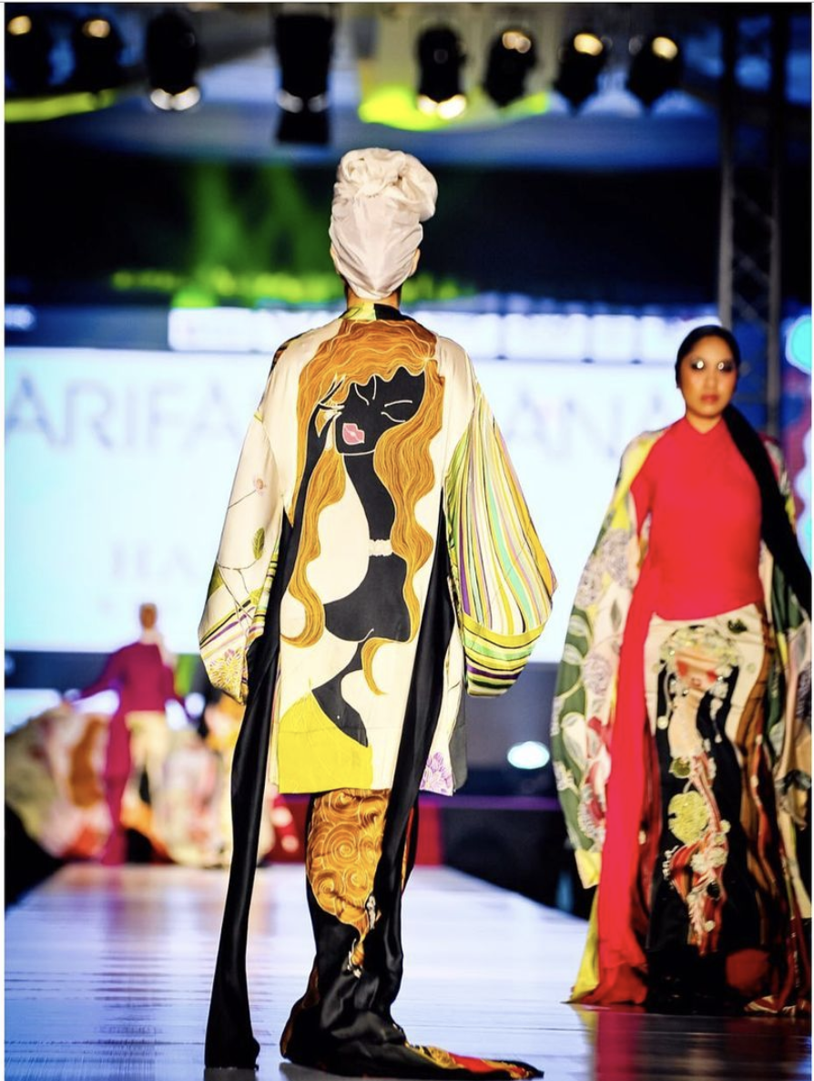 Kirana would draw women into her creations. – Instagram pic