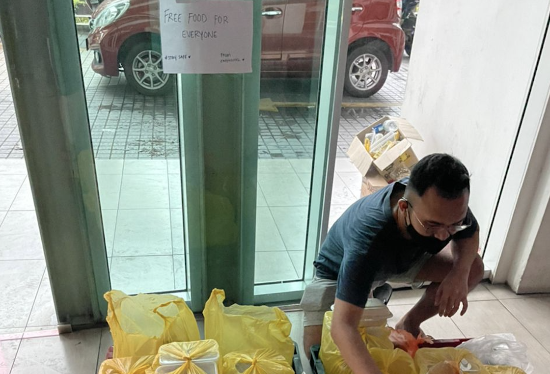 Management and Science University student Tan Siew Yi says the university will also keep students informed of food donations coming daily for those stranded in their hostel. – Pic courtesy of Tan Siew Yi, January 2, 2022