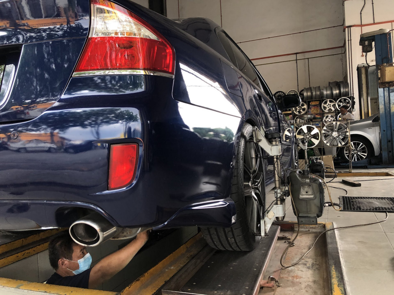 Driving down a poorly maintained road can cause wheels to become misaligned. – Pic courtesy of Daniel Fernandez