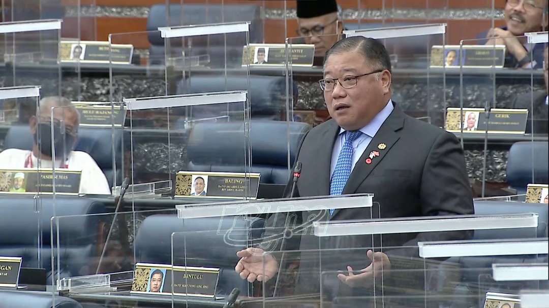 Sarawak MP Datuk Seri Tiong King Sing’s remark on the health director-general’s ‘refusal to go to the ground’ to fight Covid-19 alongside frontliners led to clamouring in the Dewan Rakyat today. – RTM screen grab, November 11, 2020