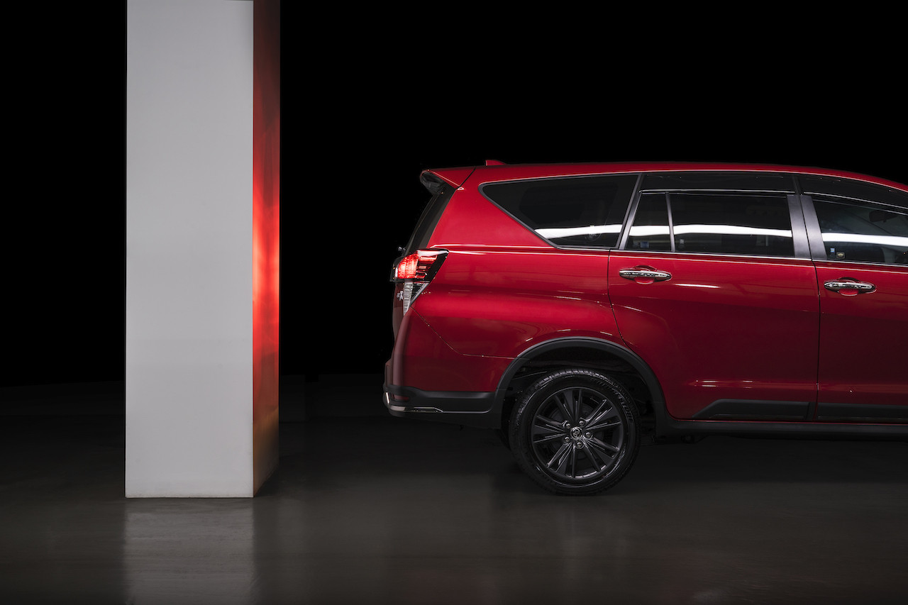 The Innova's safety systems can help prevent collisions with other vehicles. – Pic courtesy of UMW Toyota