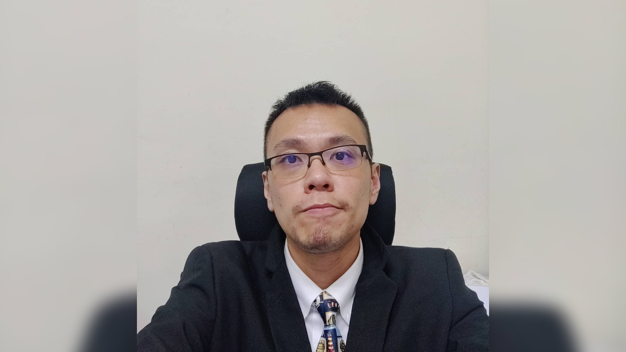 Lawyer Wilson Wong has encountered difficulty finding a romantic partner willing to commit. – Facebook pic, February 14, 2021