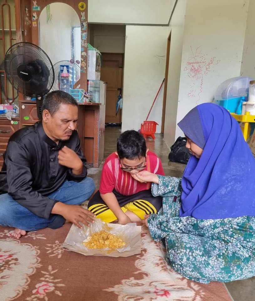 Hasan and the family would sometimes only eat rice and curry for their meals. – Facebook pic, September 23, 2023