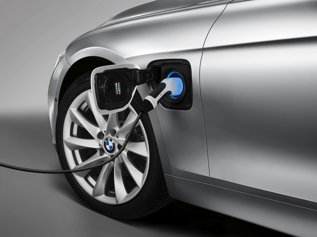 The BMW 330e Hybrid. – Pic courtesy of BMW Group, November 4, 2020