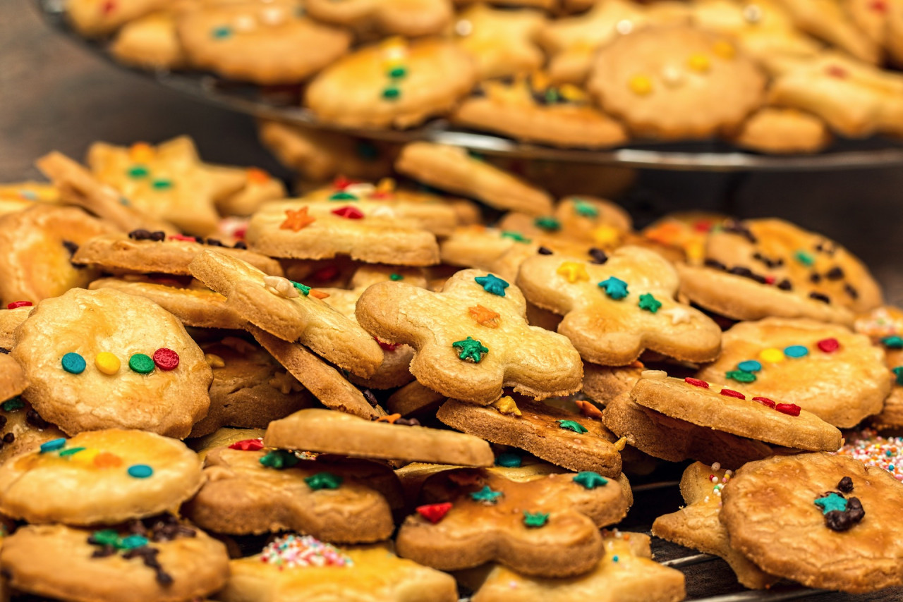 Having a lot of biscuits and other sweet treats out is a recipe for failure when it comes to getting healthy. – Pixabay pic