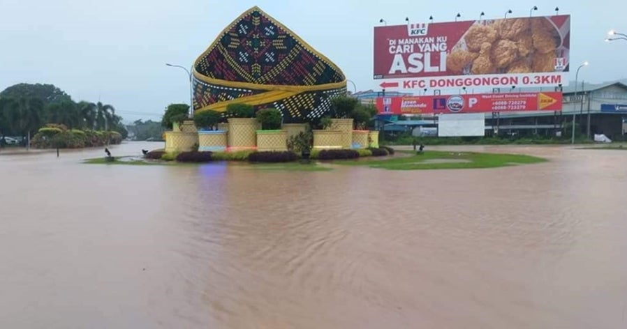 A local political activist says the encroachment on water catchment areas in Penampang by farmers planting cash crops contributes to the district’s flood problem. – The Vibes pic, September 19, 2020