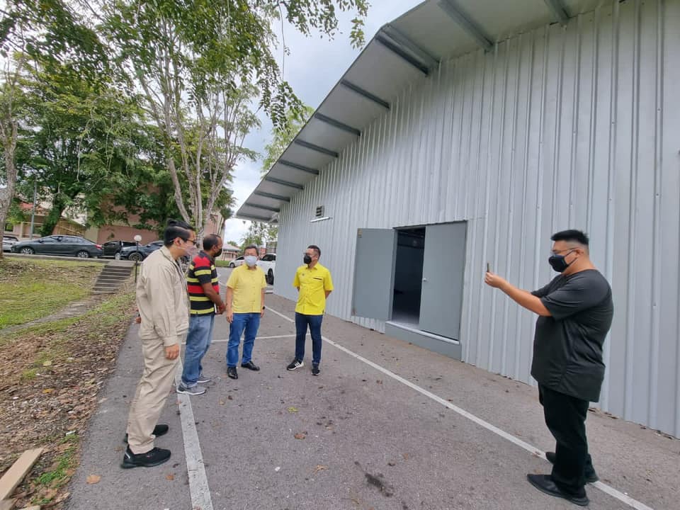 While the hospital remains under the federal list, the RM1.5 million – which includes 100 beds plus equipment – was funded by the state Disaster Management Committee, says deputy chief minister Datuk Dr Sim Kui Hian. – Sim Kui Hian Facebook pic, January 9, 2022
