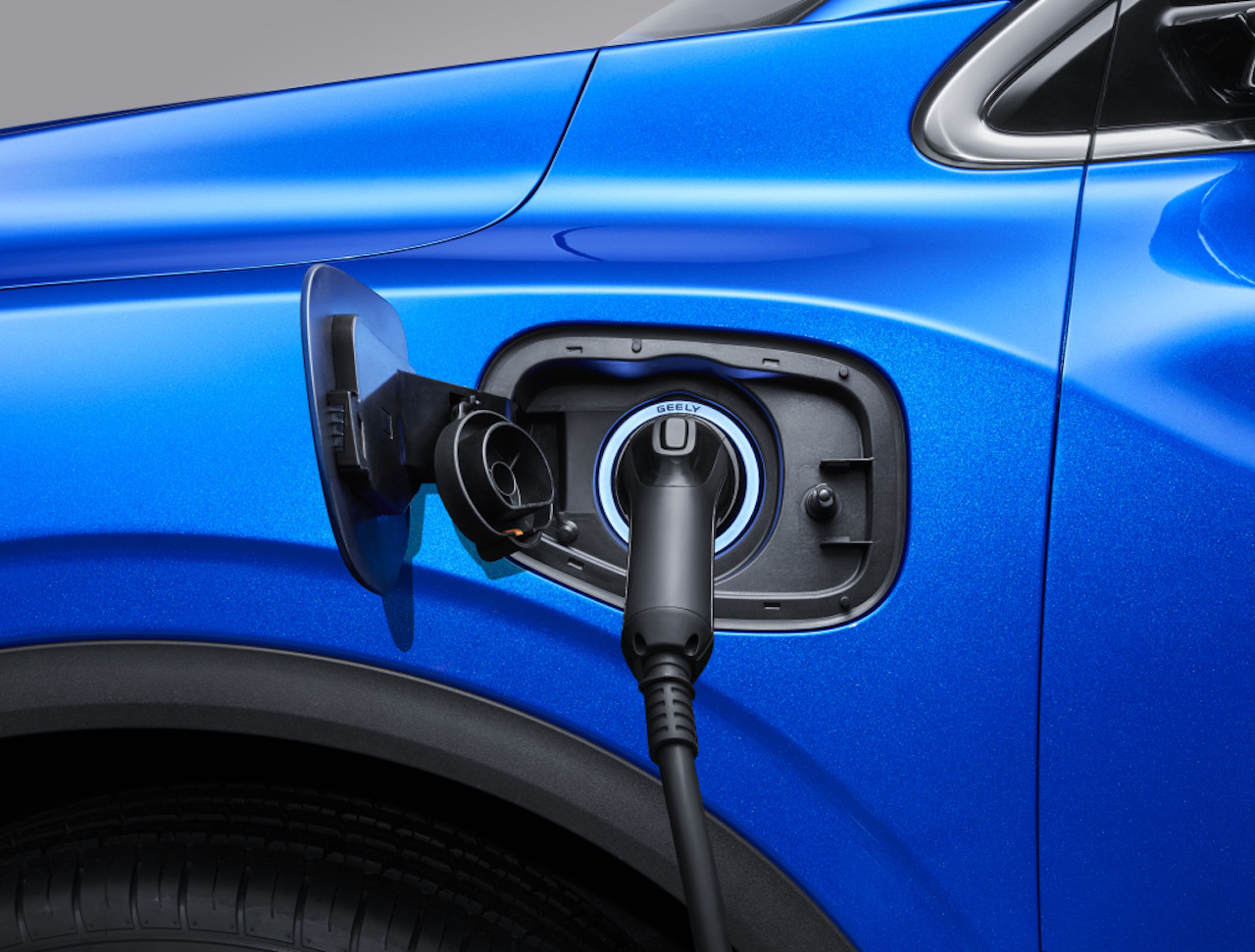 Recharging. – Pictures by Geely Global, September 30, 2020