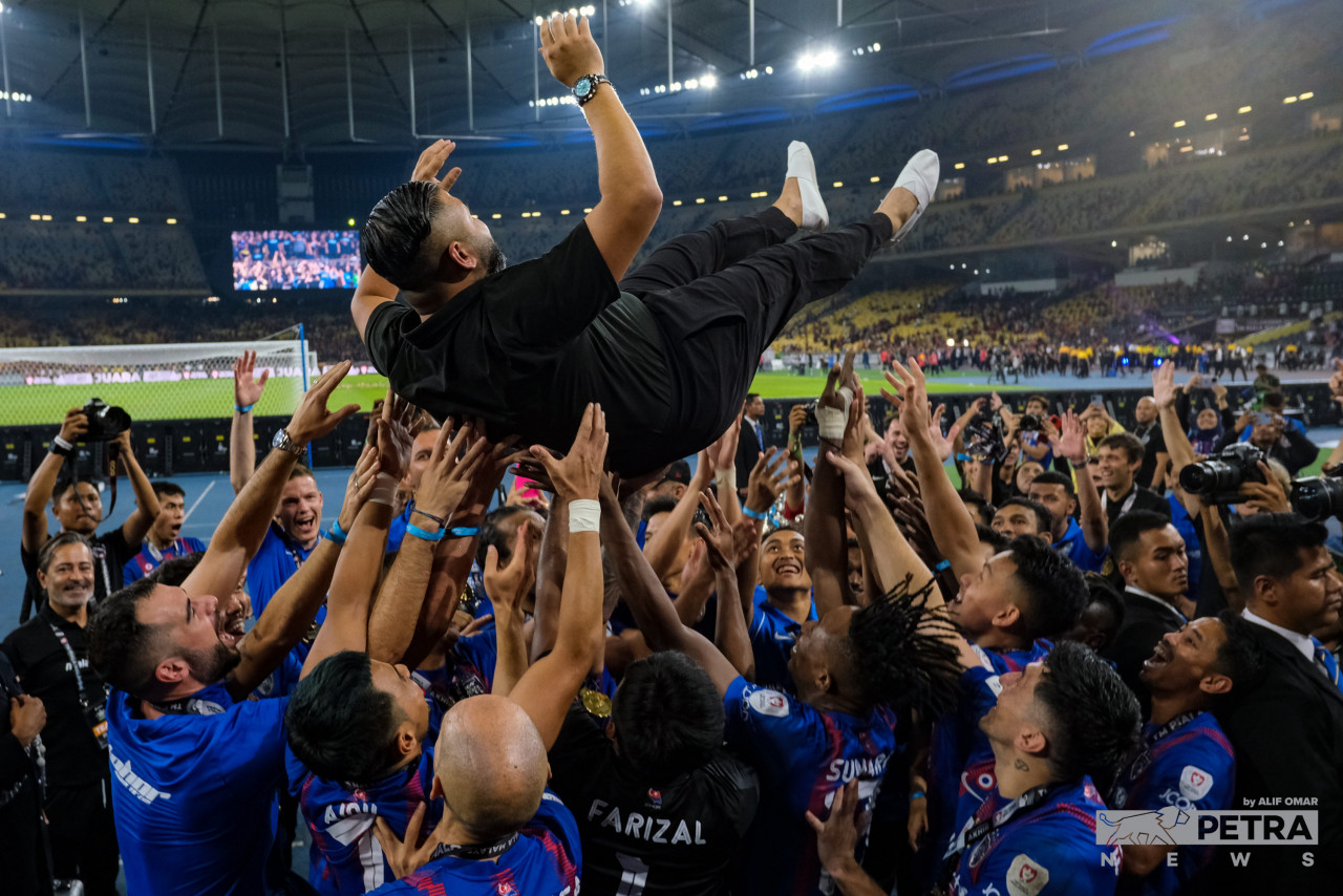 Through their latest Malaysia Cup win, JDT have cemented themselves as Malaysia’s most successful football club. – ALIF OMAR/The Vibes pic, December 1, 2022