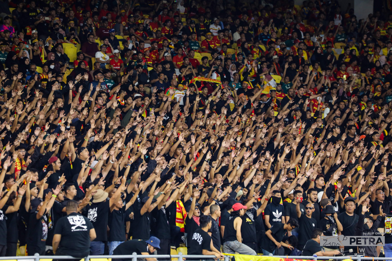 Almost 80,000 fans flocked to the Bukit Jalil National Stadium to catch the 2022 Malaysia Cup final between JDT and Selangor on November 26. – ALIF OMAR/The Vibes pic, December 1, 2022