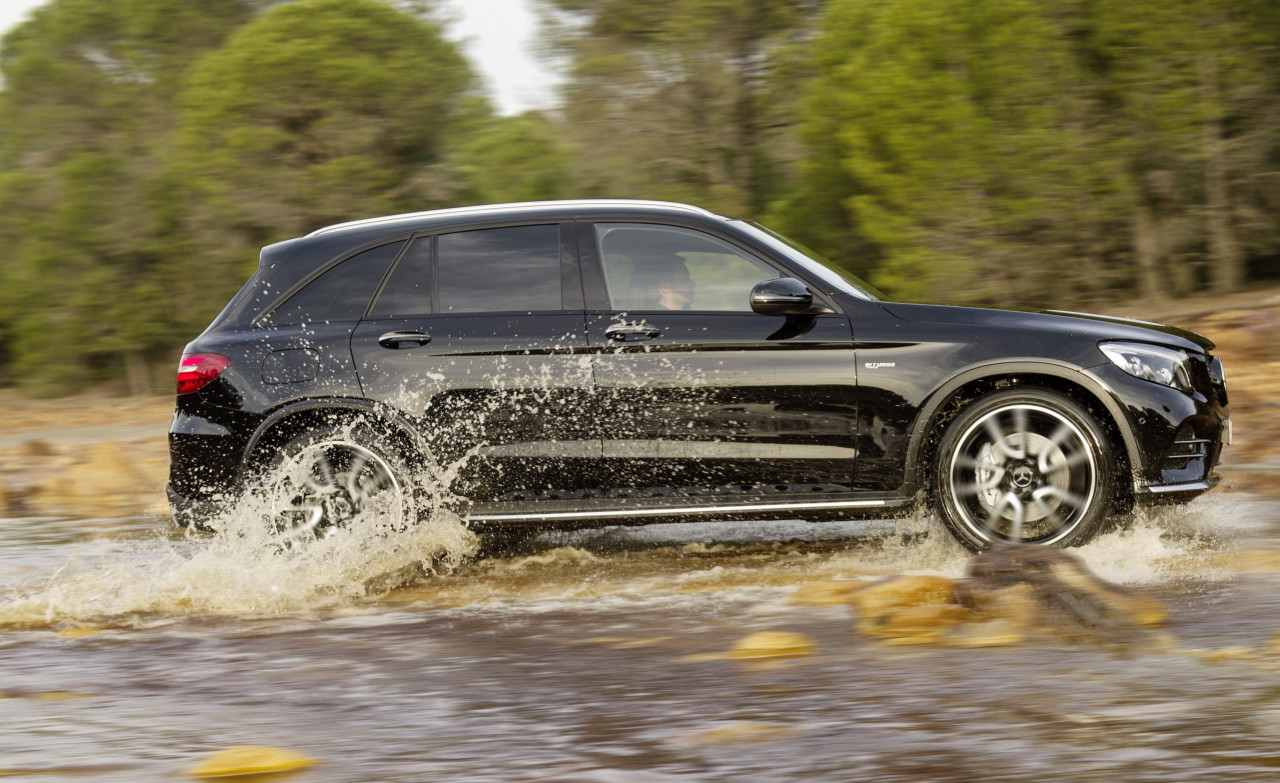 The Mercedes-Benz 4MATIC system in action. – Pic courtesy of Mercedes-Benz AG, October 21, 2020