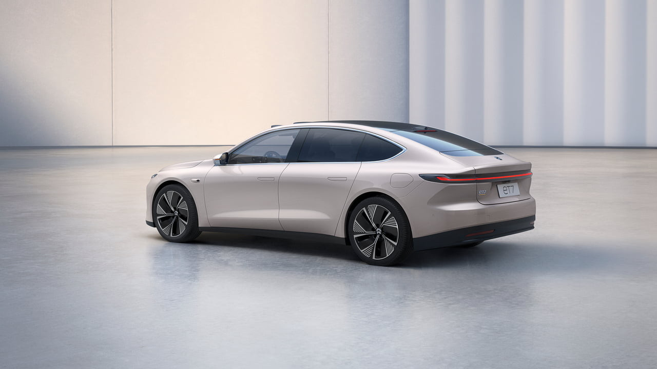 The crystal-like heartbeat taillight. – Pic courtesy of NIO