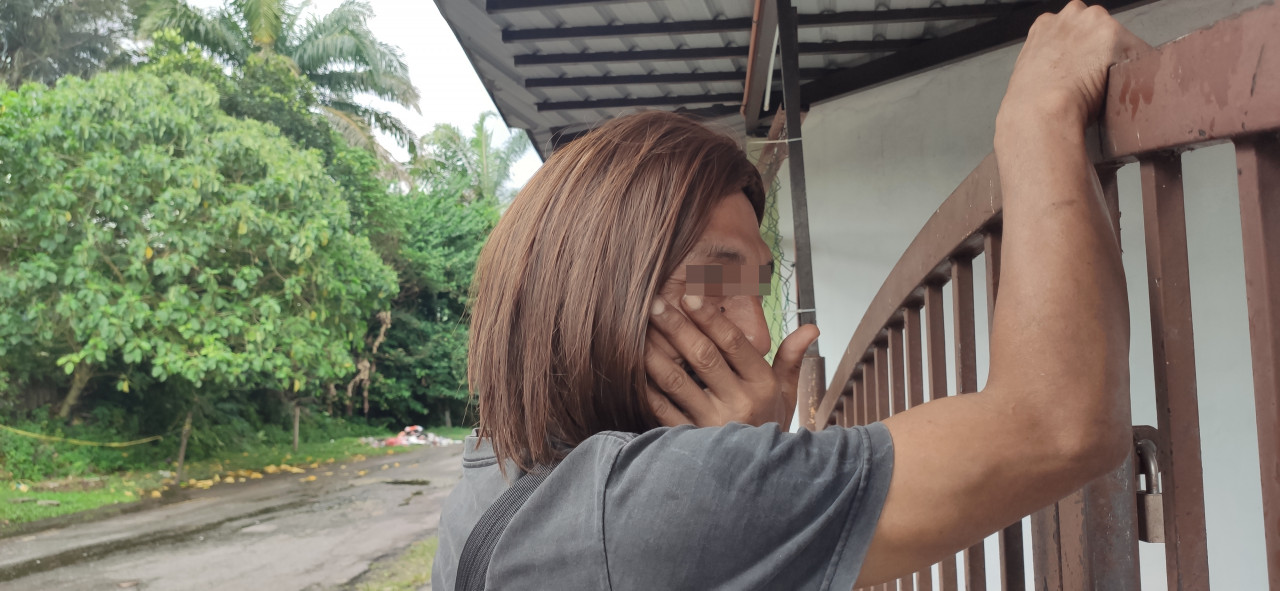 Former sex worker, Norah (not her real name), says she now makes a better income doing odd jobs in the area. – ARJUN MOHANAKRISHNAN/The Vibes pic, February 14, 2022