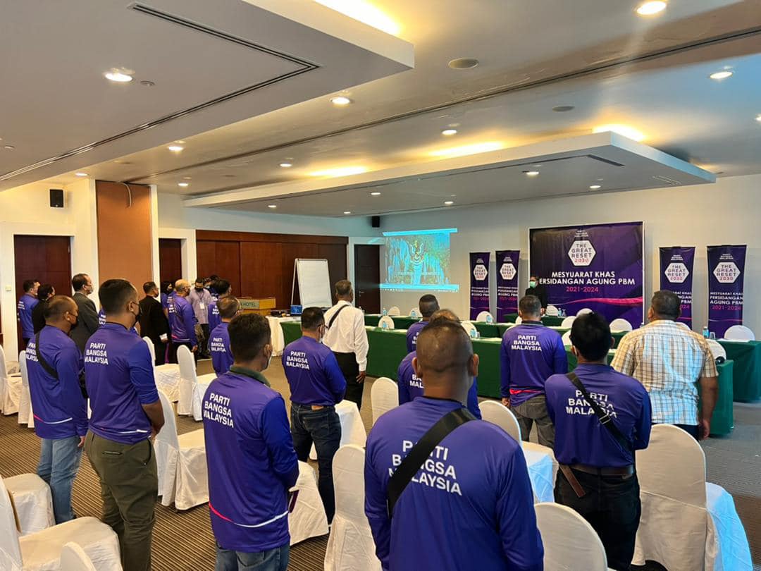 Parti Bangsa Malaysia president Larry Sng has reportedly said 12 party divisions have proposed a resolution for PBM to join BN as a component party ahead of the 15th general election, and that formal discussions with the Umno-led coalition will go underway soon.  – Parti Bangsa Malaysia Rasmi Facebook pic, January 10, 2022