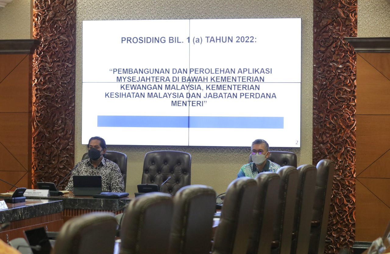 At a separate press conference, Health Minister Khairy Jamaluddin (left) says the government is in the midst of finalising negotiations with MySJ, without elaborating further. – Pic courtesy of Wong Kah Woh, April 14, 2022
