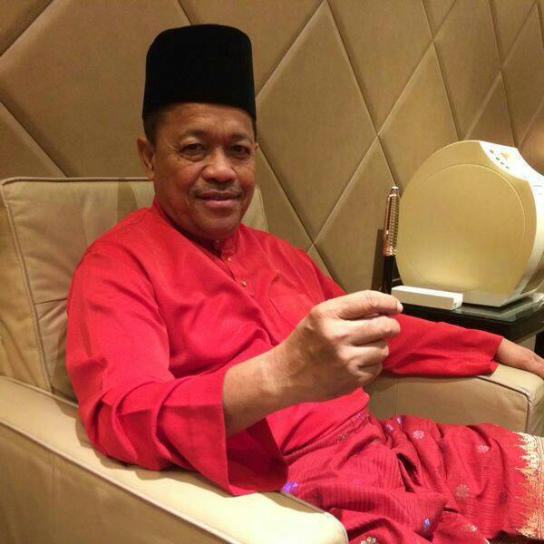Datuk Seri Shahidan Kassim (pic) is among the Umno MPs who purportedly back PKR president Datuk Seri Anwar Ibrahim. – Facebook pic, October 5, 2020