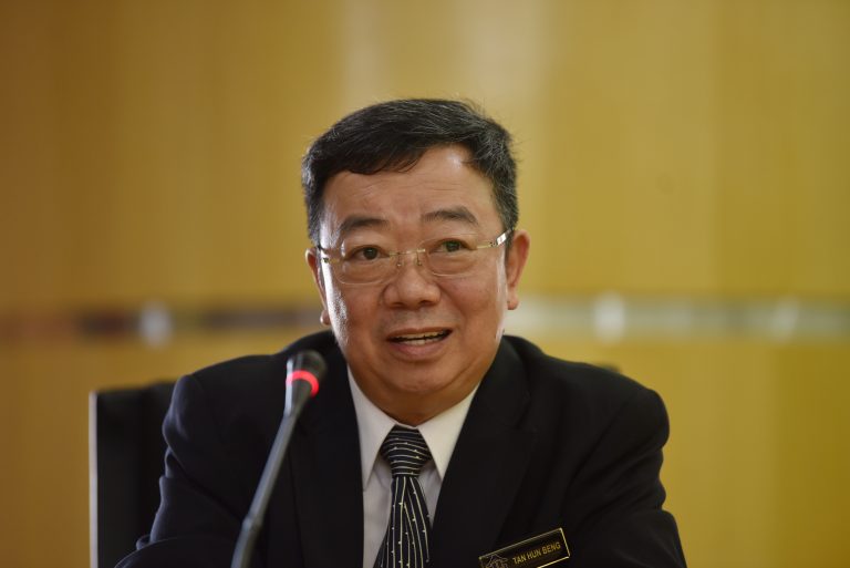 Penang Rehda chairman Tan Hun Beng says local authorities can help lower the housing prices by cutting down licensing requirements and fees imposed on developers.– Buletin Mutiara pic, April 24, 2022