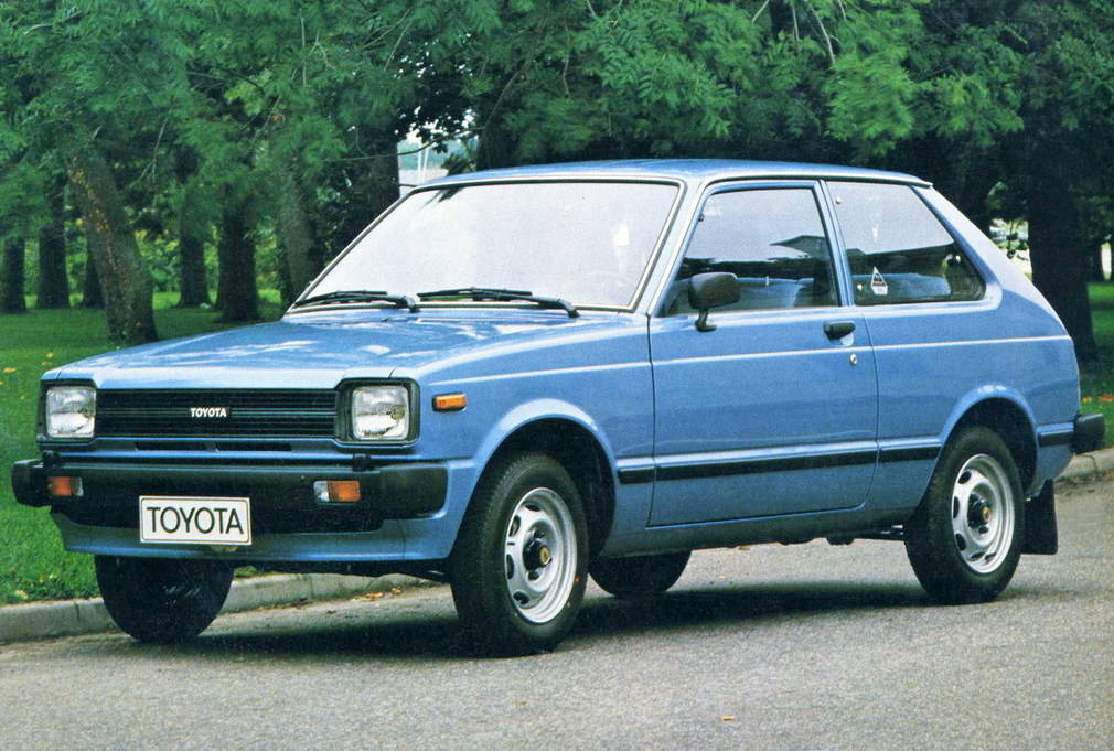 The Toyota Starlet looked like a shortened Corolla and was not well-received. – Manufacturer pic