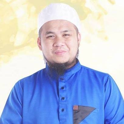 Ustaz Ebit Lew, well known for his acts of charity, has a commendable following on social media. – Facebook pic, October 6, 2020