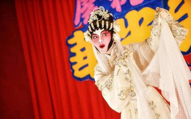 ‘We long for young members’: group seeks to keep Cantonese opera alive
