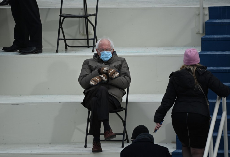 Bundled-up Bernie: 'anti-fashion' Sanders sparks inauguration meme storm