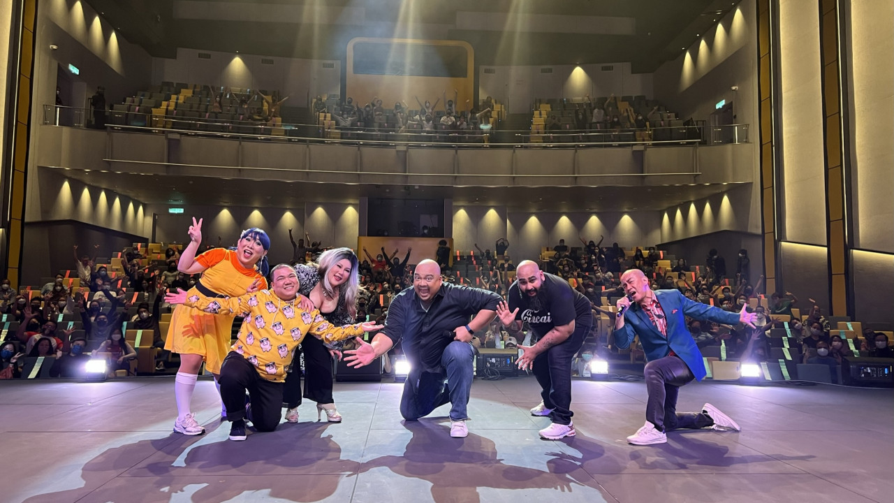 The comedians with members of the audience. – Pic by Lancelot Theseira