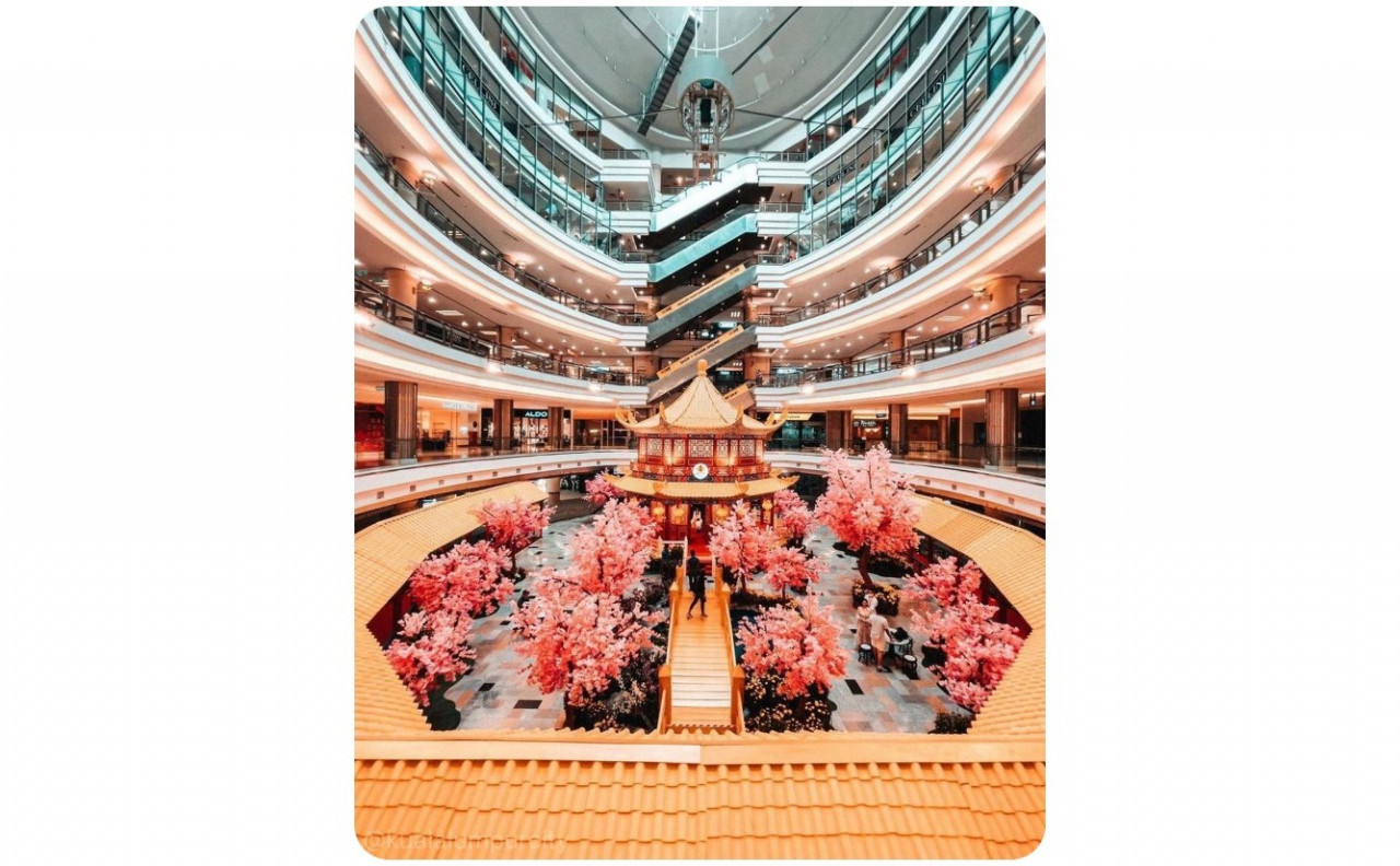 One Utama Shopping Centre. – Tourism Selangor pic