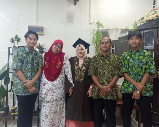 His wife and three children have always supported Jamaie’s interests. – Pic courtesy of Jamaie Hamil