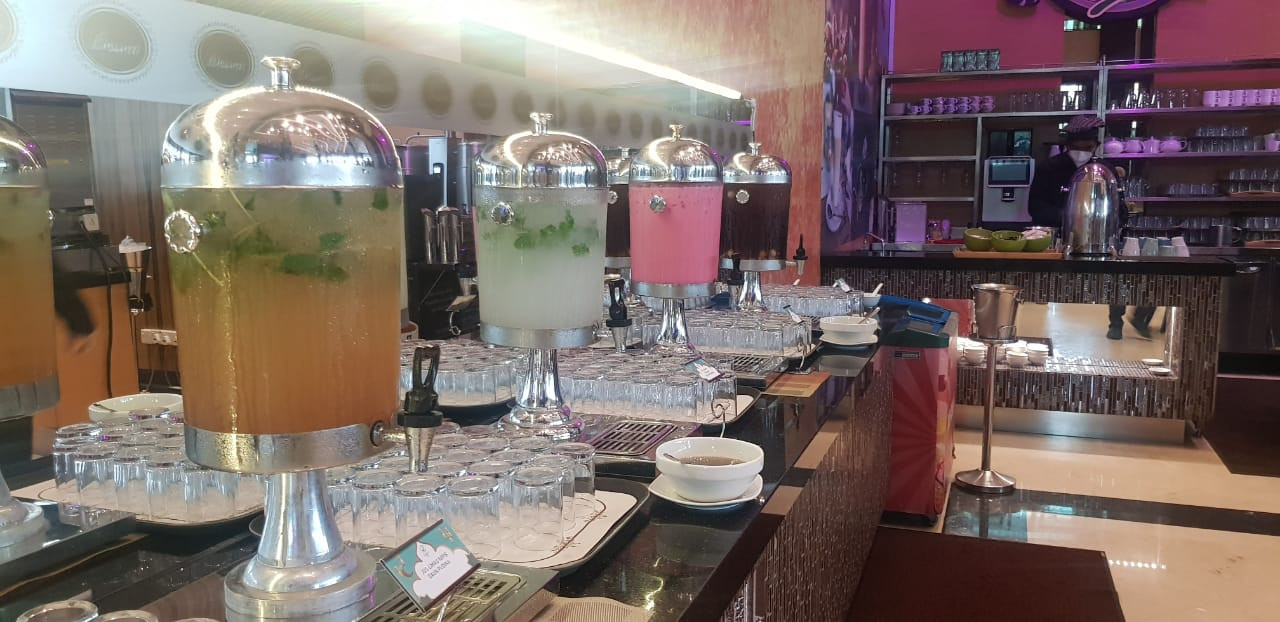 Buka puasa drinks at The Iconic. – Ian McIntyre pic