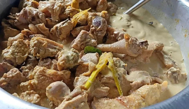 Kitchen whiz: lecturer shares cooking skills on YouTube