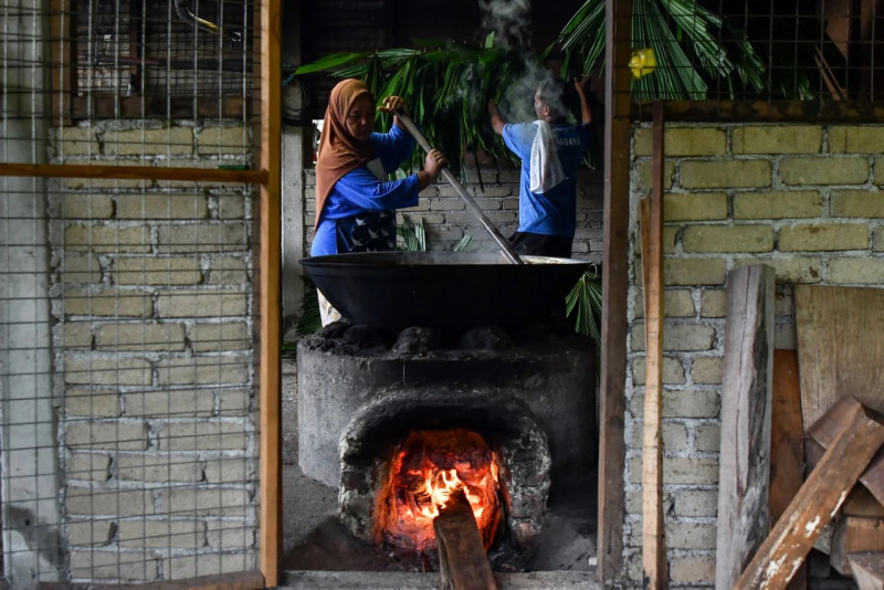 ‘Dodol daun palas’ an all-time favourite Ramadan, Raya delicacy