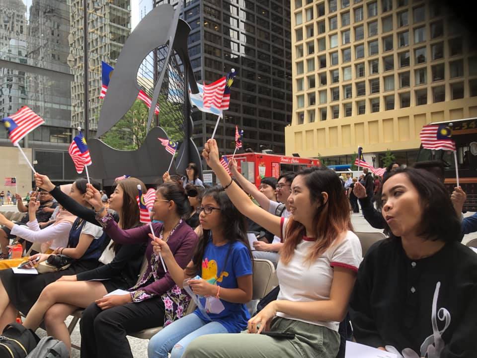 Malaysians attending the ceremony at the Daley Center. – Pic courtesy of Victor Low