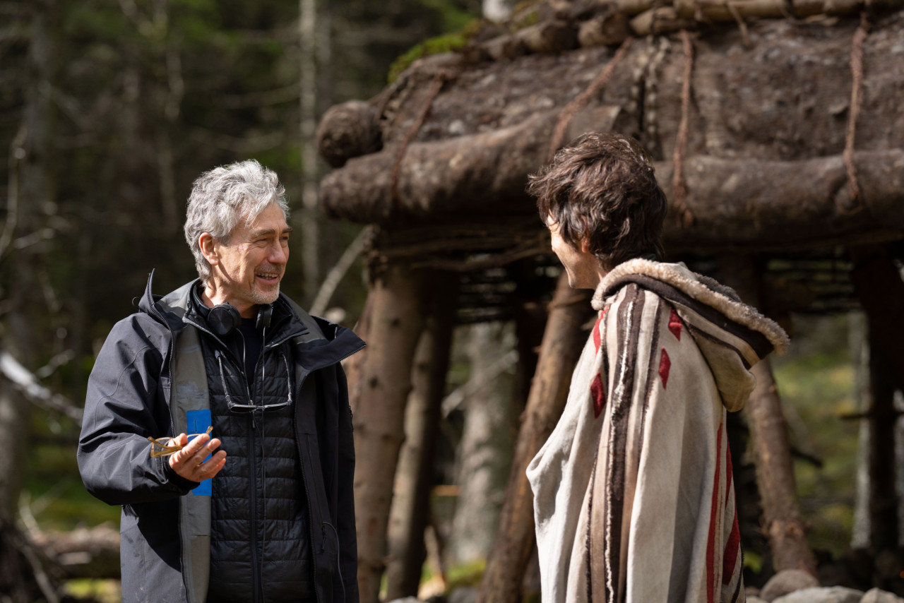 Andor showrunner Tony Gilroy speaks with Diego Luna on the set. Gilroy played a big role in the making of 2016’s Rogue One, but before that he was more known for his adult dramas like Michael Clayton (2007). – Pic courtesy of Disney