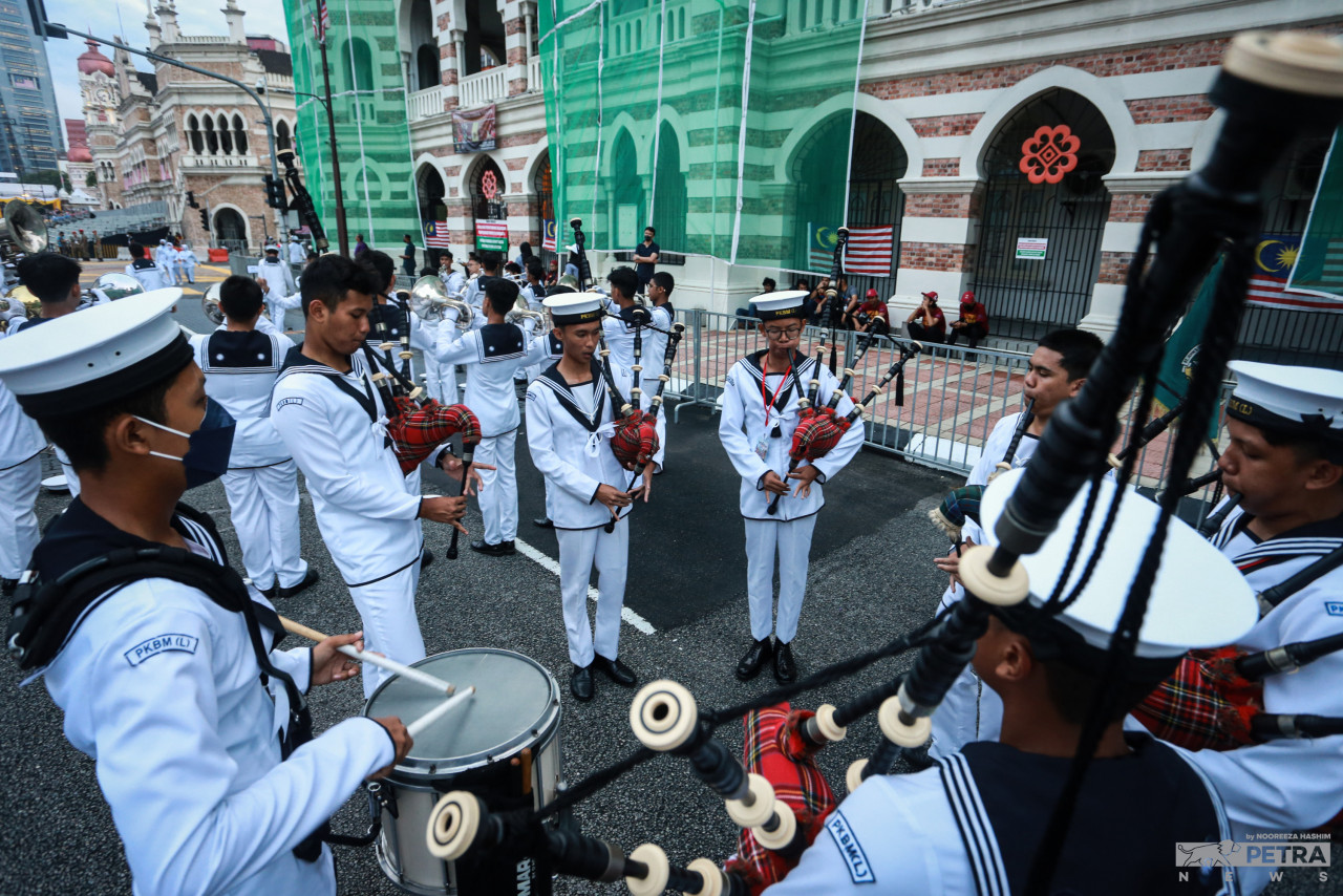 A school marine cadet band practices before entering the parade during the full rehearsal yesterday. – NOOREEZA HASHIM/The Vibes pic, August 30, 2022