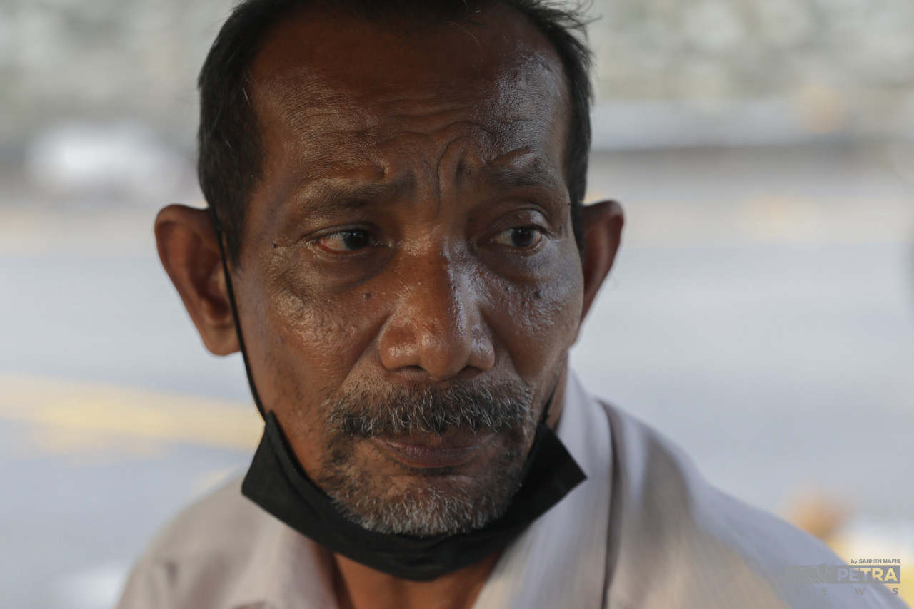 Shohaimy Saad has been living in Kampung Sungai Penchala for all of his 63 years. – SAIRIEN NAFIS/The Vibes pic