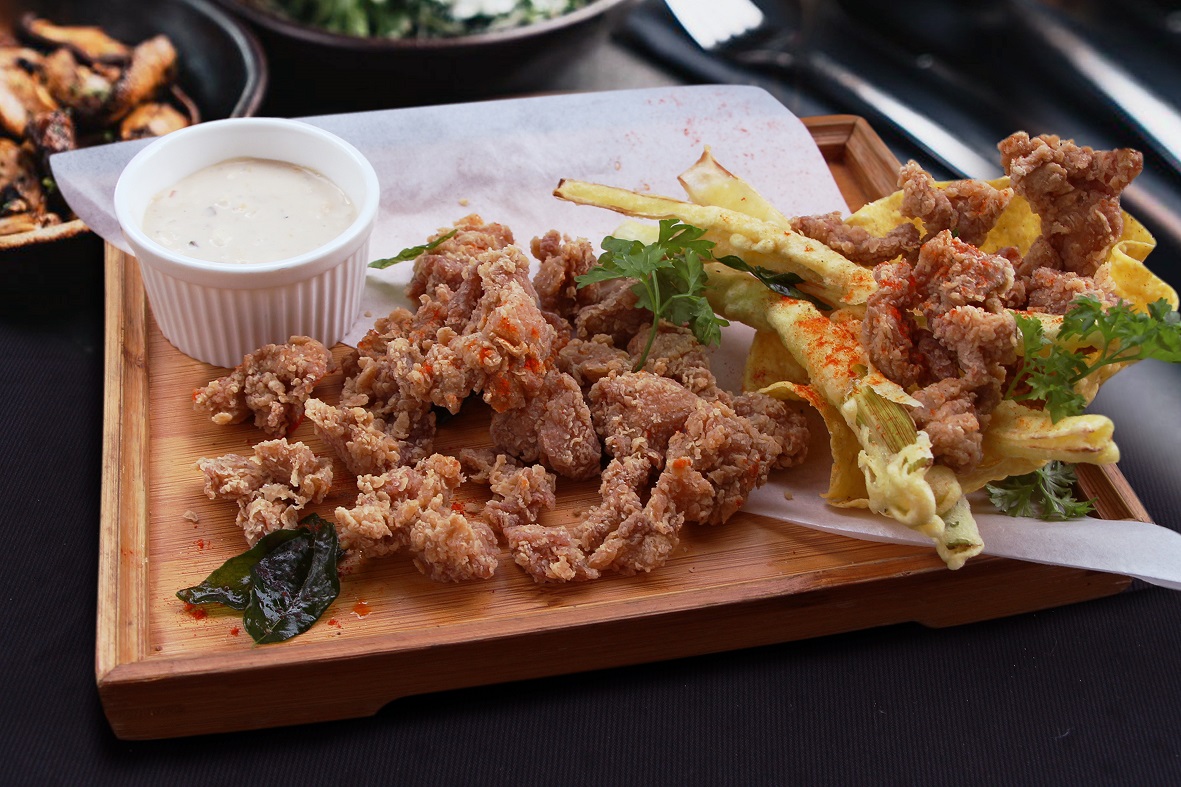 Leprechaun Popcorn Chicken. – Souled Out and WIP pic