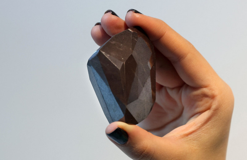 [UPDATED] Largest ever cut diamond at auction sells for £3.2 mil