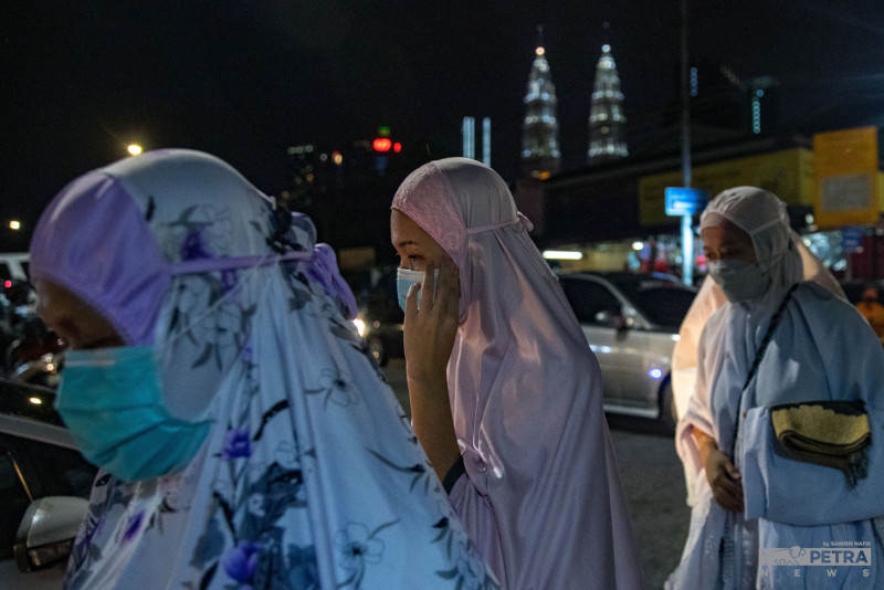 Rhythm of Ramadan: no pauses in practice and devotion