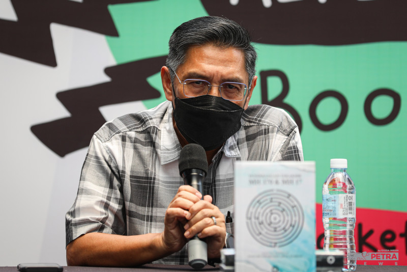 Azharuddin attempts to share truth behind MH370, MH17 in tell-all book