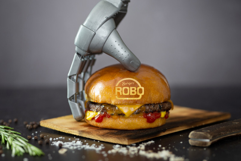 What the food? This robot vending machine is ready to make you a burger