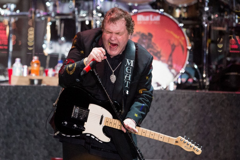 ‘Bat Out of Hell’ singer Meat Loaf dies at 74