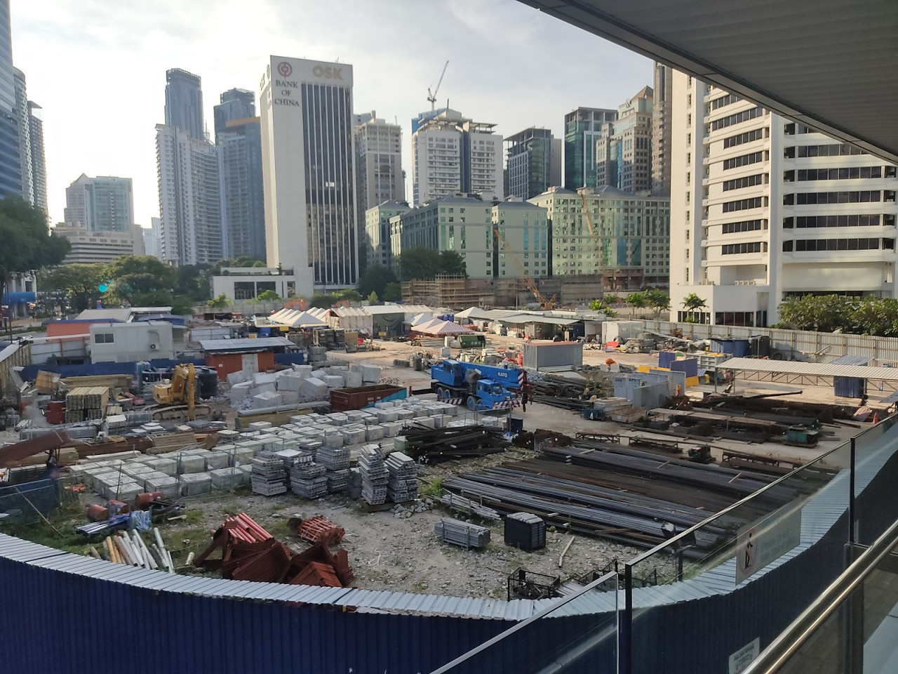 The mall site is now an MRT construction site seen here in 2021. – Wikimedia Commons pic