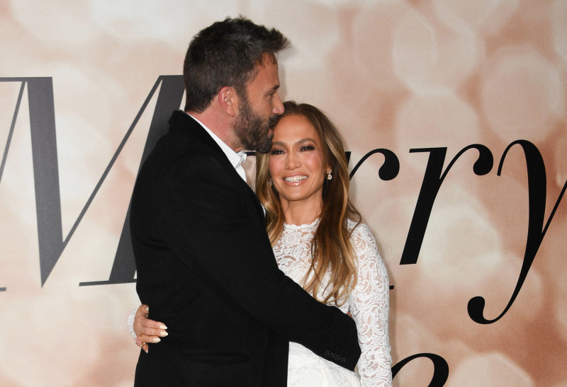 J Lo and Ben Affleck tie the knot in Vegas